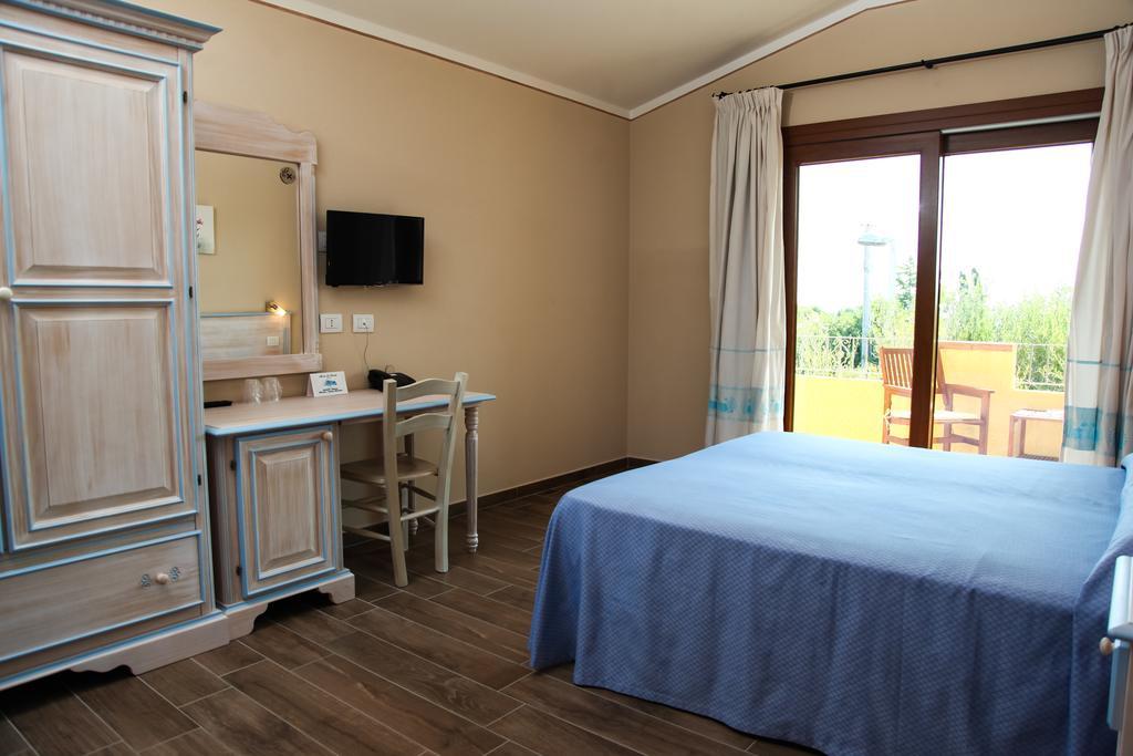 Hotel Lu Pitrali سان تيودورو المظهر الخارجي الصورة